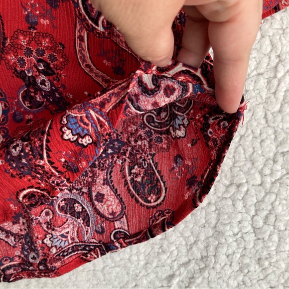 Mossimo Supply Co Women's paisley print cold shoulder ruffle blouse, Sz M - Picture 16 of 16